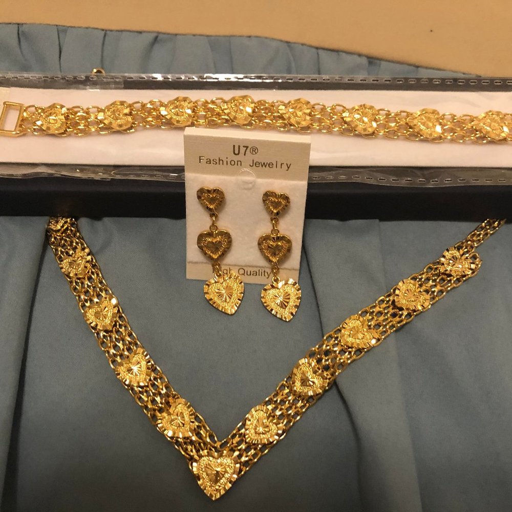 Gold V Shaped Heart Necklace, Band and Earring Set
